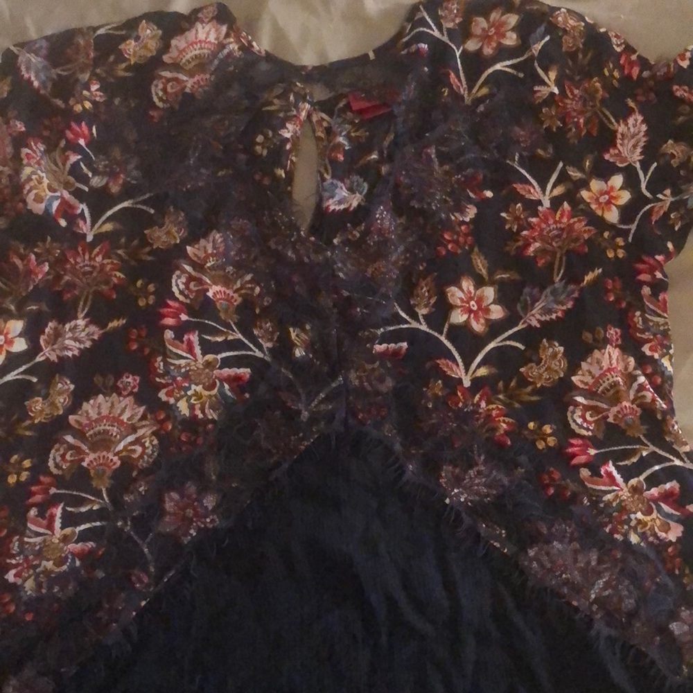 Women’s Flowy shirt